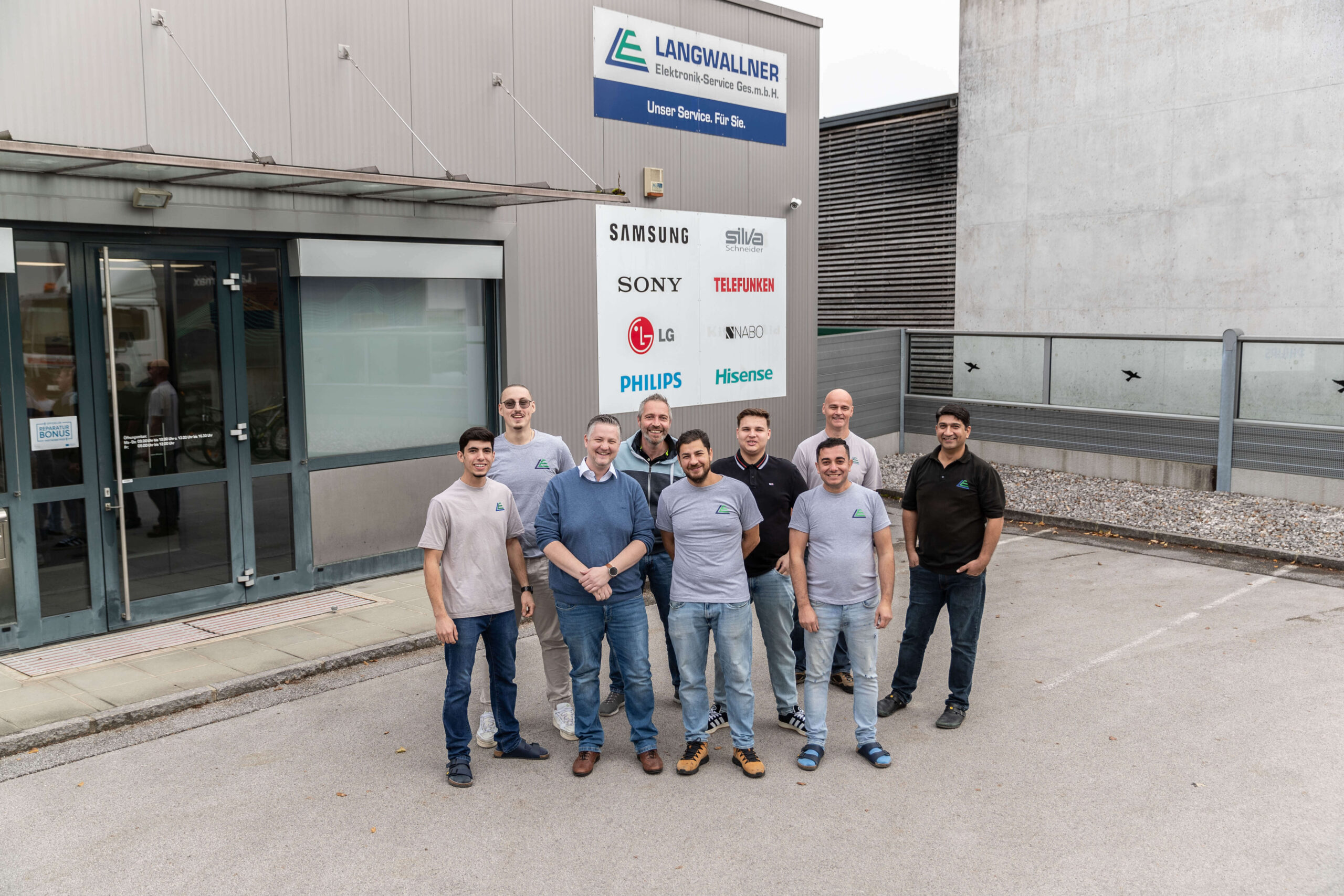 Langwallner Elektronik in Salzburg Teamfoto